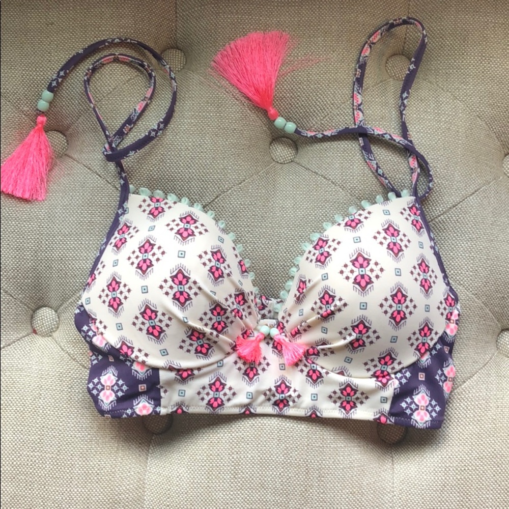 Victoria’s Secret swim top size 34B